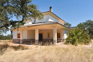Xalet  Urb el manantío ctra.coto manantio. Solvia inmobiliaria  chalet independiente badajoz