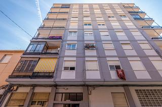 Pis  C/ josé canales cascales. Solvia inmobiliaria  piso callosa de segura