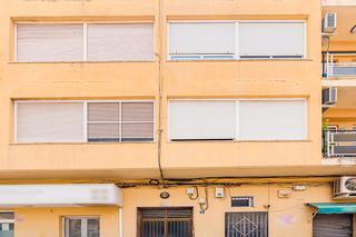Appartement  C/ luis batlles. Solvia inmobiliaria  piso pinoso