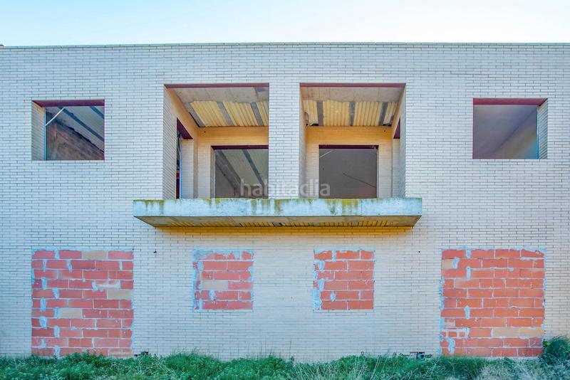 Foto aa668d56-d3f4-4a2e-a03c-991a4e228e46. Edificio solvia inmobiliaria en construccion en Deltebre