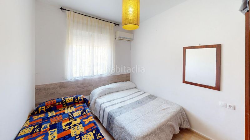 Foto 5ee2904e-eb4a-4d2d-ae12-c0ec958ad4fb. Edifici amb piscina a Cambil