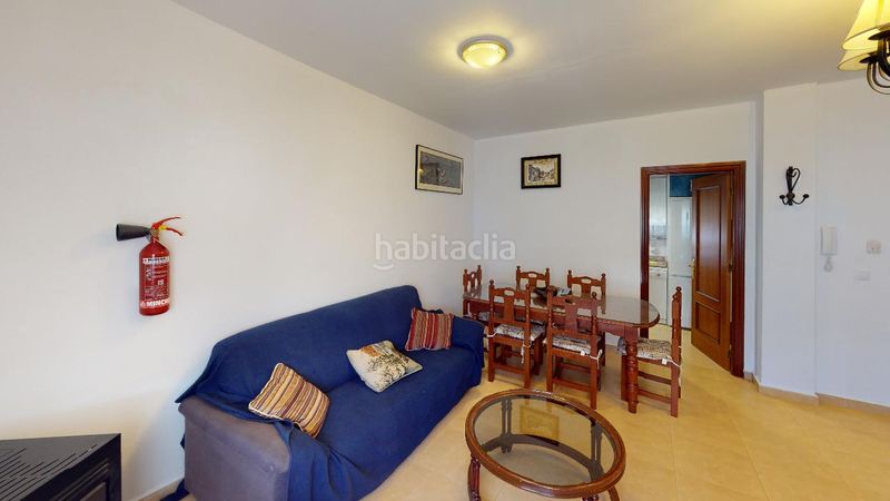 Foto a18a79ba-1b10-4be9-a500-b7933ea4be19. Edifici amb piscina a Cambil