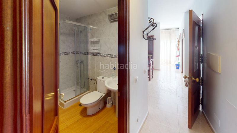 Foto abae4d78-0f58-4860-8a8e-791c386330c4. Edifici amb piscina a Cambil