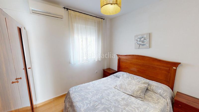 Foto e4a8f9a0-c433-4c50-b814-2d3419faf495. Edifici amb piscina a Cambil