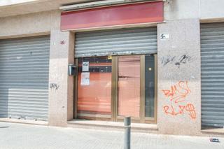 Local commercial  C/ santa cristina. Solvia inmobiliaria  locales mollet del vallès