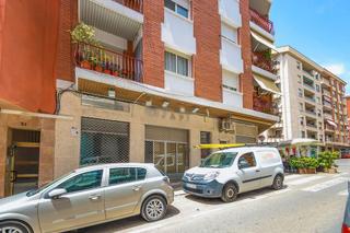 Locale commerciale  C/ valencia. Solvia inmobiliaria  locales cambrils