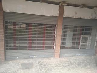 Locale commerciale  C/ plaça de les nines. Solvia inmobiliaria  locales garriga la