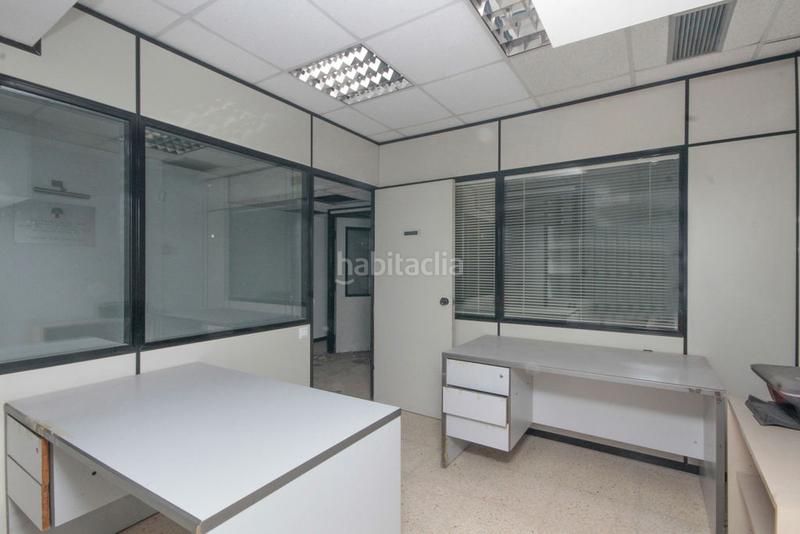 Foto 8bee34b5-67ab-4087-ba99-71de29d8cb4e. Local comercial solvia inmobiliaria locales hospitalet de llobregat el en Hospitalet de Llobregat (L´)