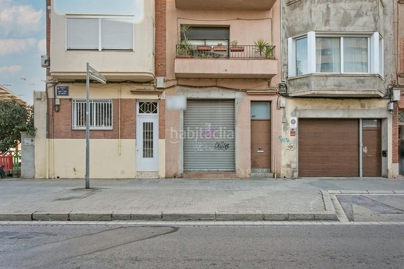 Foto 2a861c8f-333d-43a8-8813-b2eb6e323c06. Local comercial a Torrent d'en Pere Parres Terrassa