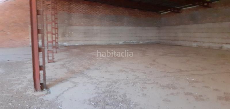 Foto 840ad140-49e1-4f75-bbd6-bf05d7ddfe75. Industrial building in Aitona