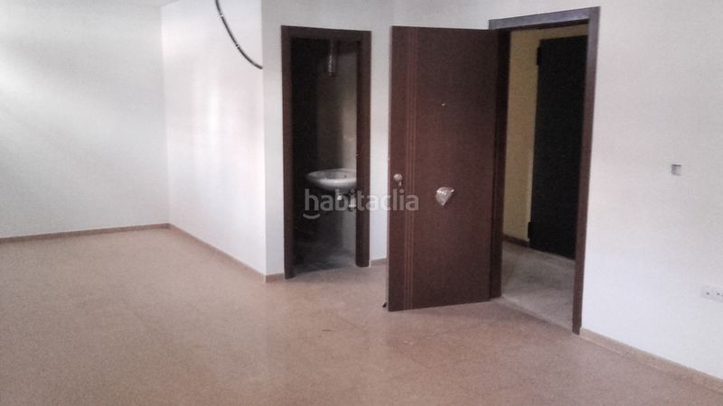 Foto ba004940-5889-4266-85c0-9955ec50c639. Local comercial a Centro Elda