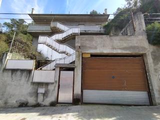 Chalet  C/ quixot. Solvia inmobiliaria  chalet independiente vallirana