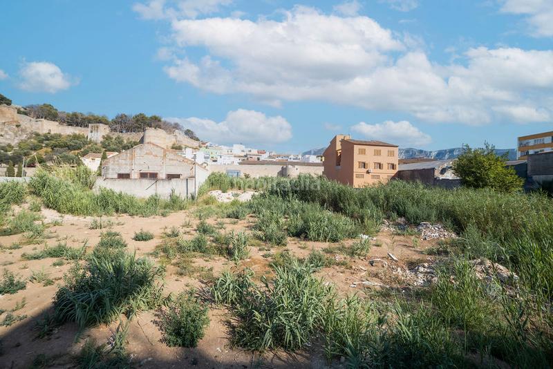 Foto 4372bd20-604a-4c69-b7dc-1b45f30d6399. Finca rústica solvia inmobiliaria solares en Centro Urbano Dénia