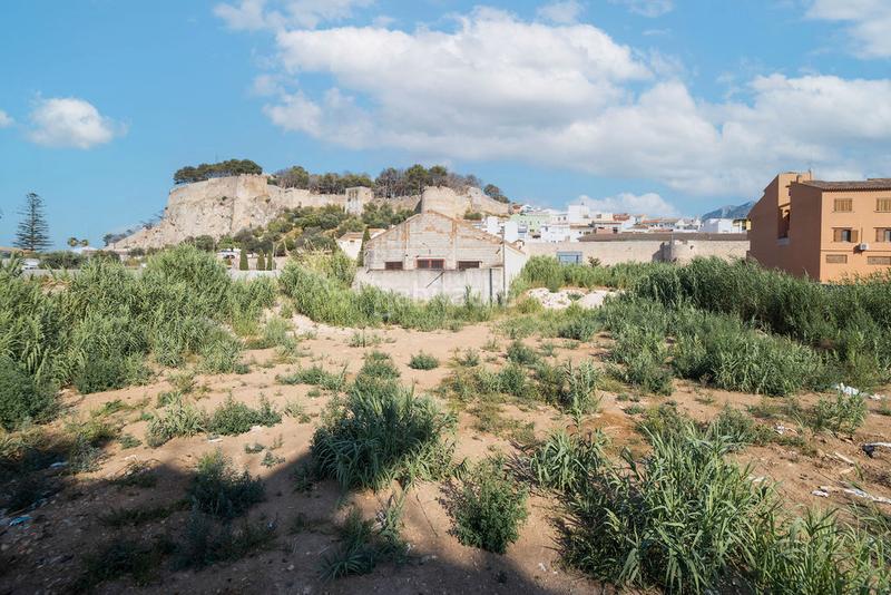 Foto 5d651688-819d-4ee8-b2f5-690c250843f8. Finca rústica solvia inmobiliaria solares en Centro Urbano Dénia