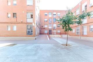Pis  Pz de abejonar. Solvia inmobiliaria  piso puertollano