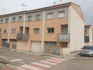 Casa adosada en C/ girones. Solvia inmobiliaria - chalet adosado masquefa
