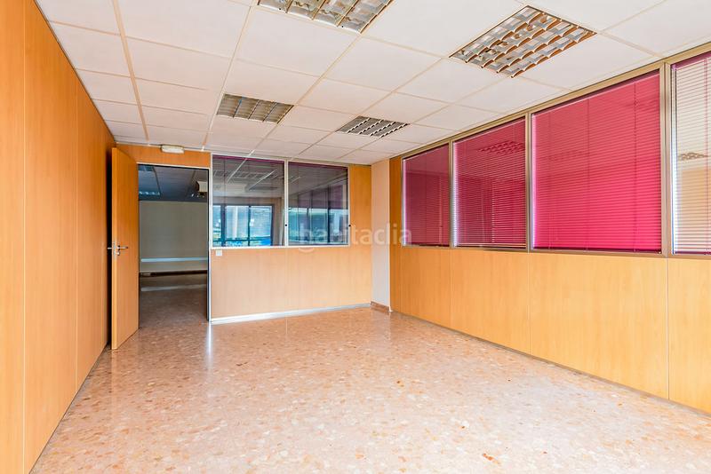 Foto ce0bc1a4-6dae-45a3-8401-1f701167b8d9. Local commercial dans Piscinas Villarreal / Vila - real