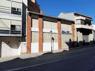 Foto b8b69e74-cb7b-49da-bab8-2fef2d38e574. Local comercial a Puig-reig