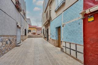 Chalet  C/ ferrari. Solvia inmobiliaria  casa orihuela