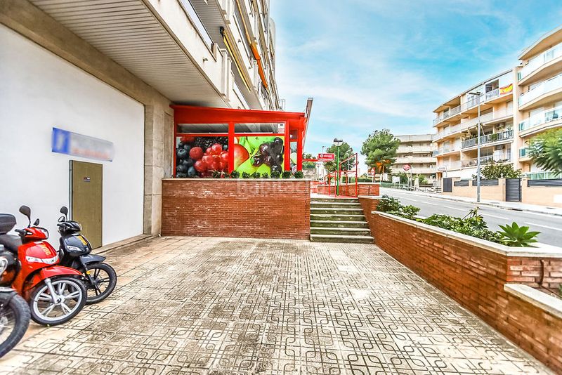 Foto 13ad22e1-b5c1-4b09-9ca2-cc332336e389. Local comercial a pla de maset - cap de Salou Salou