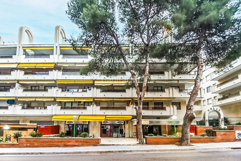 Foto 3af54901-e24c-4fbe-b0ac-e0af220b9964. Local comercial a pla de maset - cap de Salou Salou