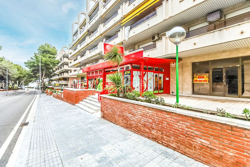 Foto 81b2fd20-4754-48af-adcf-10b9824344e8. Local comercial a pla de maset - cap de Salou Salou