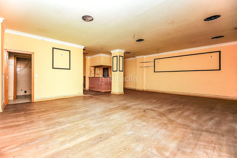 Foto a985edf6-dfb5-486e-8a4d-7c629cceada6. Local comercial a pla de maset - cap de Salou Salou