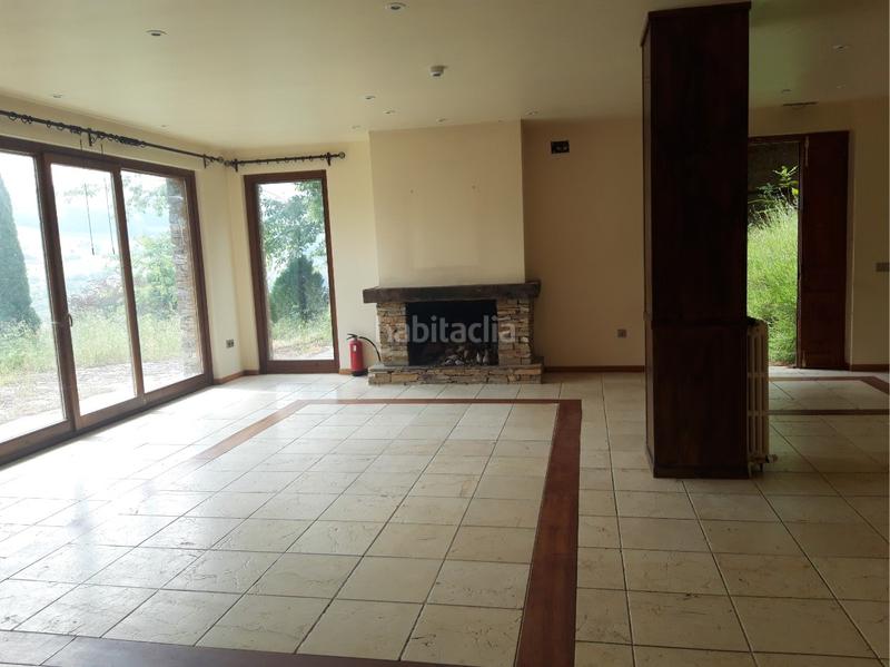 Foto f1636550-ec11-4a5b-9f3a-fac337591b21. Edificio solvia inmobiliaria hotel en Tineo