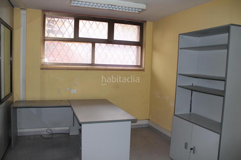 Foto 94bbfe64-e947-4762-8f44-4fb5e544458f. Local commercial dans Mercat Rubí