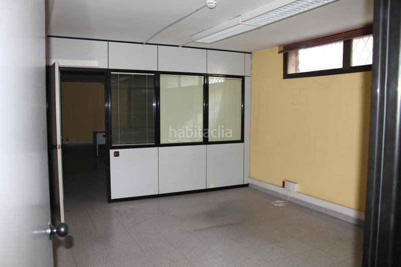 Foto c14a02d3-3426-4971-937d-8c14a3a38a4f. Local commercial dans Mercat Rubí