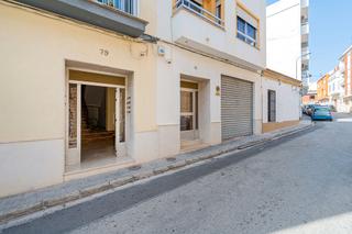 Local Comercial  C/ sant joan. Solvia inmobiliaria  locales pego