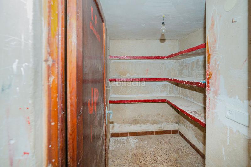 Foto c23208f4-95ff-430e-8e8f-254b7d139c74. Locale commerciale in Pego