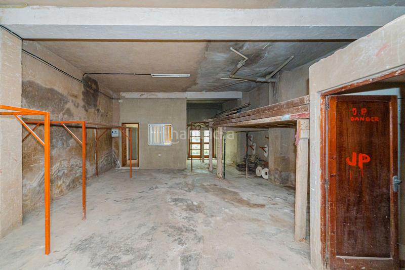 Foto c5a15abf-2518-43d0-9ef0-a465c8e06e58. Locale commerciale in Pego