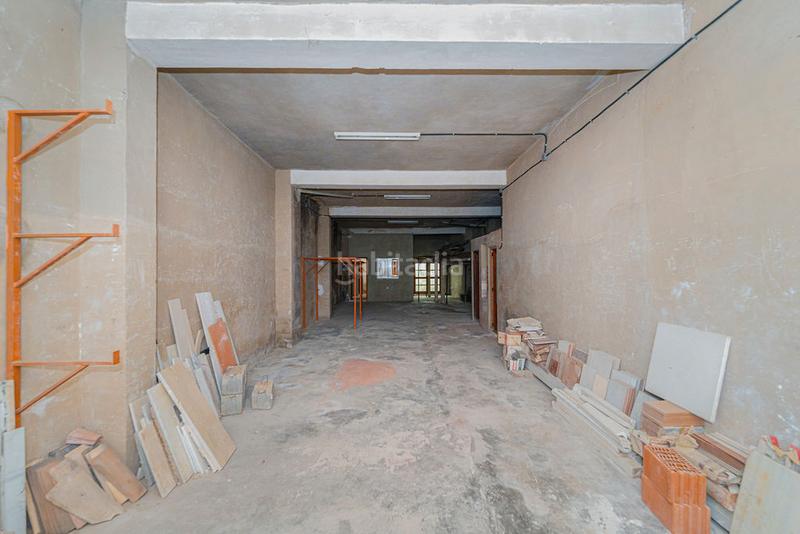 Foto ec966913-e38f-472e-8799-868c52da6bac. Locale commerciale in Pego