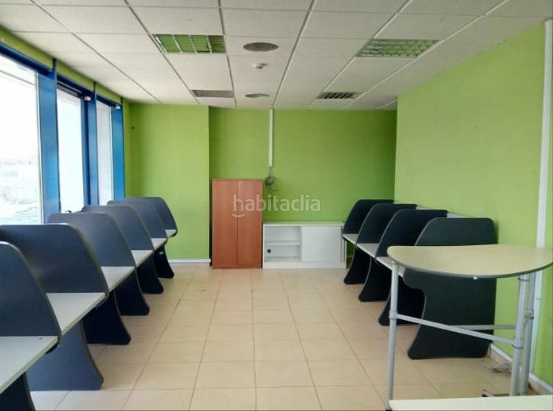 Foto 017e20dd-6b14-4dba-a565-9082a5664f78. Office space with parking in San Jerónimo - La Bachillera Sevilla