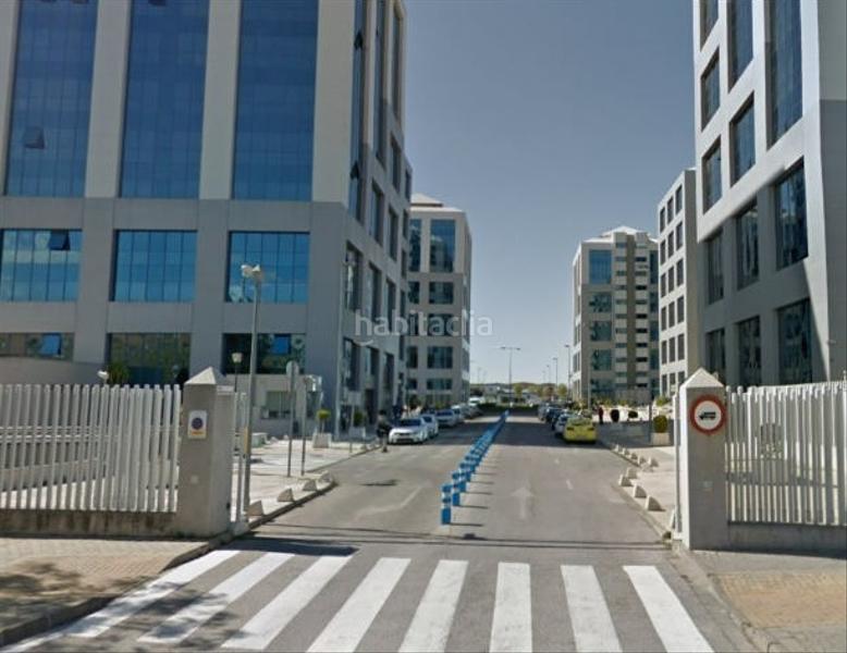 Foto ec6ba266-def2-44a5-a892-76c5ae4ce80e. Office space with parking in San Jerónimo - La Bachillera Sevilla