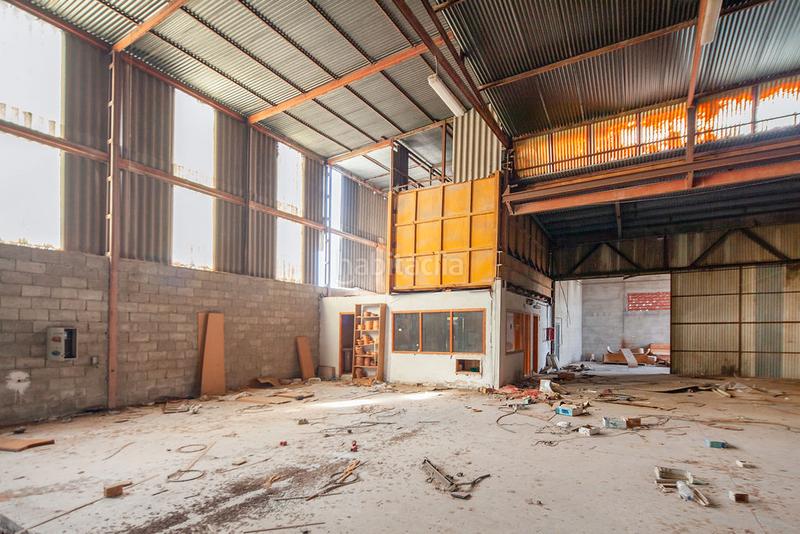 Foto 7e65253b-6049-40cb-aa4c-5e5b27caa1e4. Capannone industriale in Xàtiva