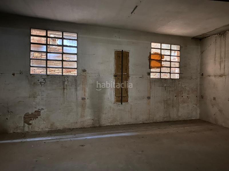 Foto aaf8f41e-ac6d-4e45-aaa5-29f298368d62. Local comercial solvia inmobiliaria locales en Plaça Catalunya Manresa