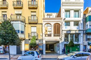 Local Comercial  Av prat de la riba. Solvia inmobiliaria  locales reus