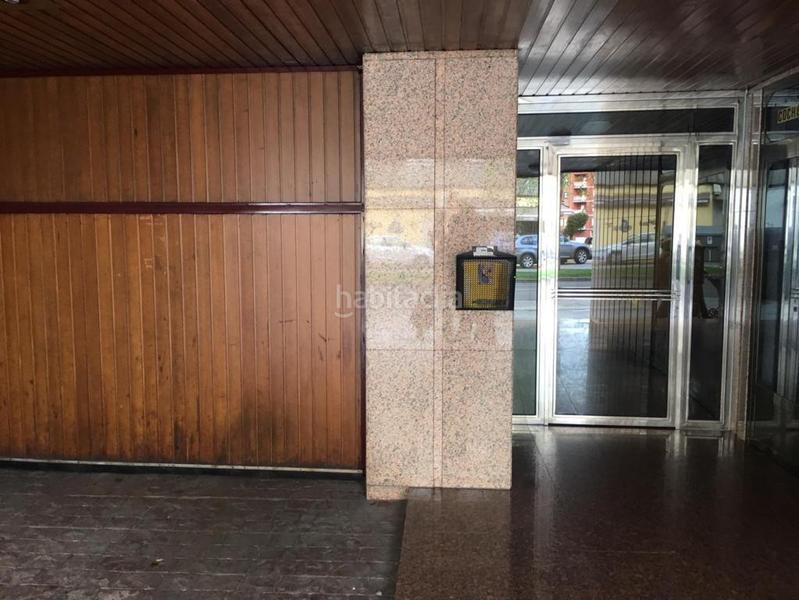 Foto c4f8aba7-f6ee-4590-ae31-d465dfbf3992. Locale commerciale in Zona Alta Ponferrada