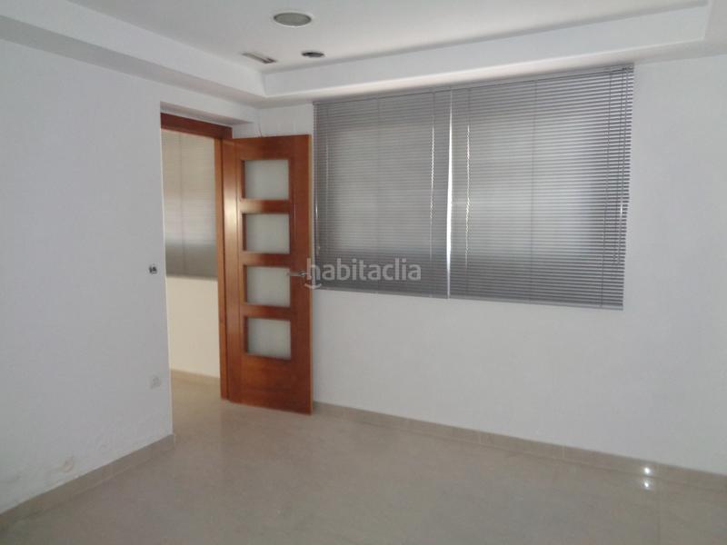 Foto c7816ba3-1d6f-4f39-8887-1b4866f079df. Locale commerciale in Playa Levante Benidorm