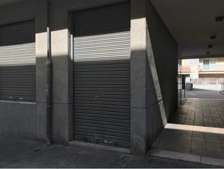 Local Comercial  C/ industria. Solvia inmobiliaria  locales vendrell el