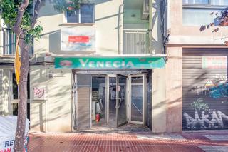Local commercial  C/ mossen jaume sole. Solvia inmobiliaria  locales cornellà de llobregat