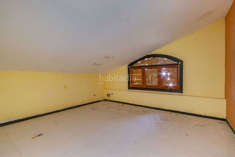Foto 9d9f0dc0-9af3-46bf-b7a5-6443a1f618be. Edifici a Borges Blanques (Les)