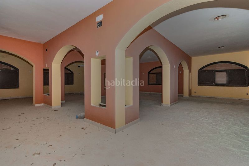Foto a63451f1-74b8-428c-9a7f-2ce70b0c09f5. Edifici a Borges Blanques (Les)