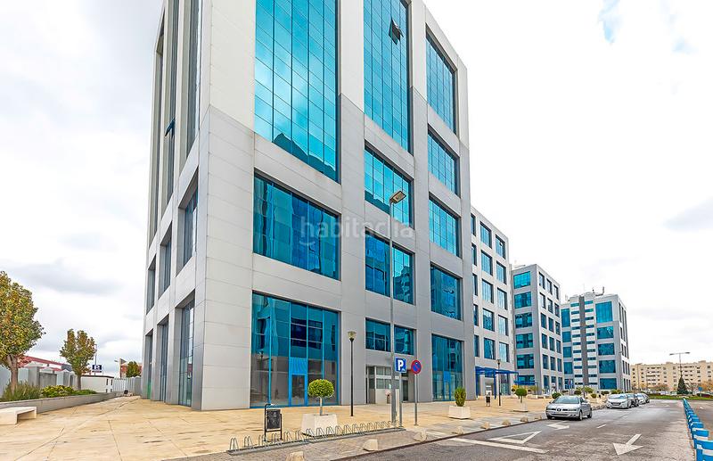 Foto a0329275-13d1-4f55-b8a4-783cbc4ce11c. Oficina solvia inmobiliaria oficinas en San Jerónimo - La Bachillera Sevilla