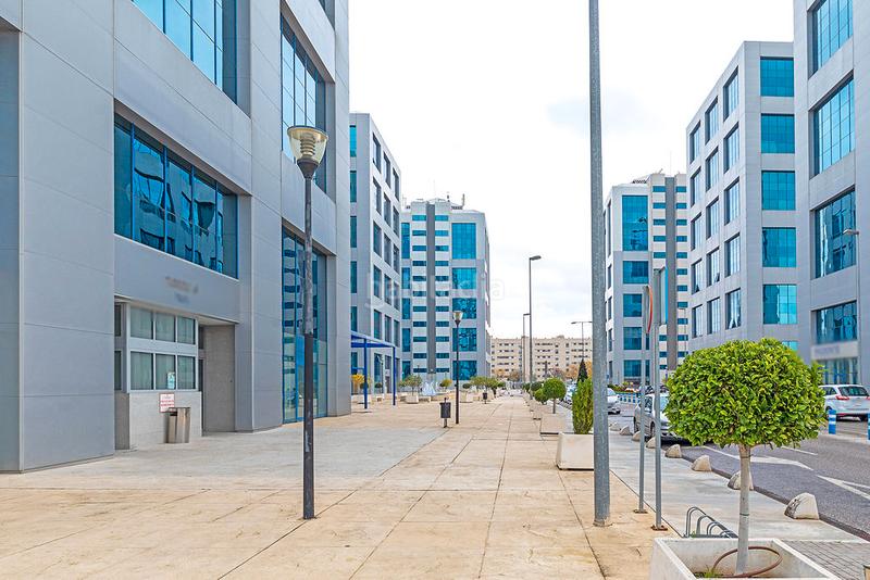 Foto c5e8ef97-ef15-4864-b74f-48a885944092. Oficina solvia inmobiliaria oficinas en San Jerónimo - La Bachillera Sevilla