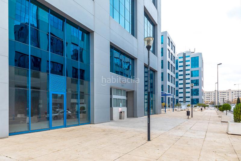 Foto da990c26-f8c8-43c6-84a9-9d9a7149aeeb. Oficina solvia inmobiliaria oficinas en San Jerónimo - La Bachillera Sevilla