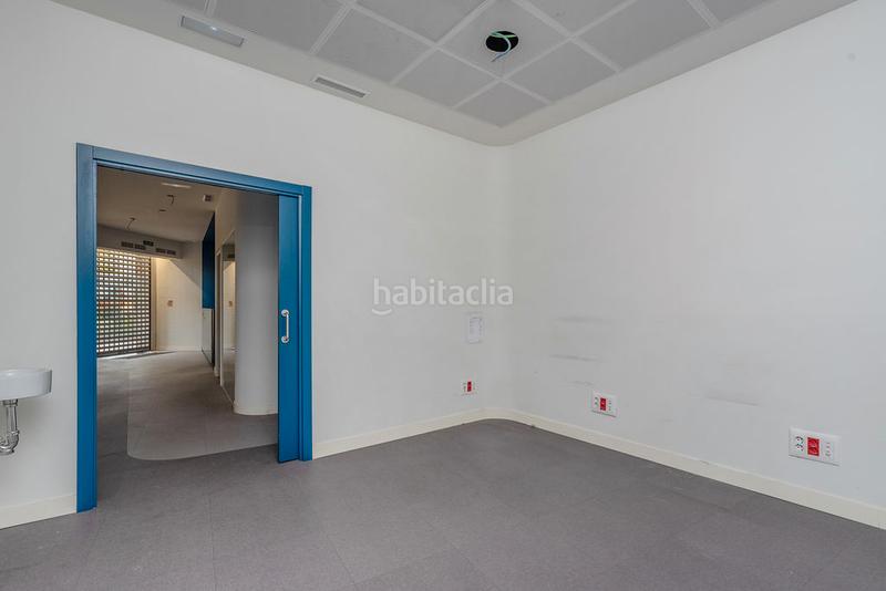 Foto 66aad650-e388-461f-8bc3-c4b96f168115. Local comercial a San Isidro Getafe