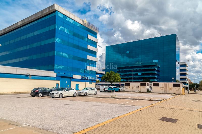 Foto 0925d66f-b483-48a2-842f-5f97b3212988. Bureau avec parking dans Torreblanca Sevilla